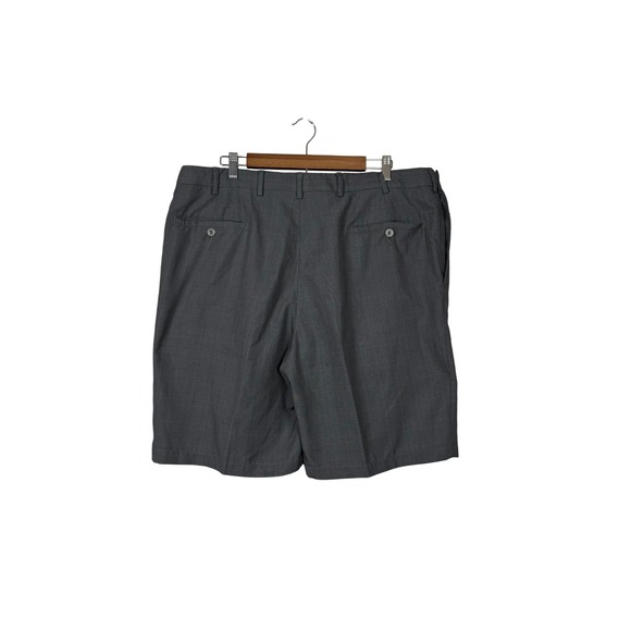 Jos A Bank Mens Double Pleated Adjustable Waist Golf Shorts Size Plaid Polyester - Picture 2 of 7